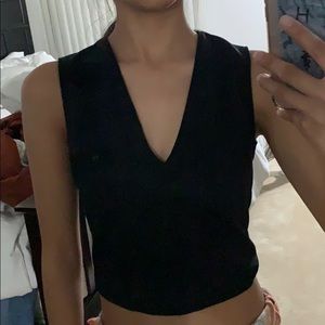 Black V-neck Crop Top